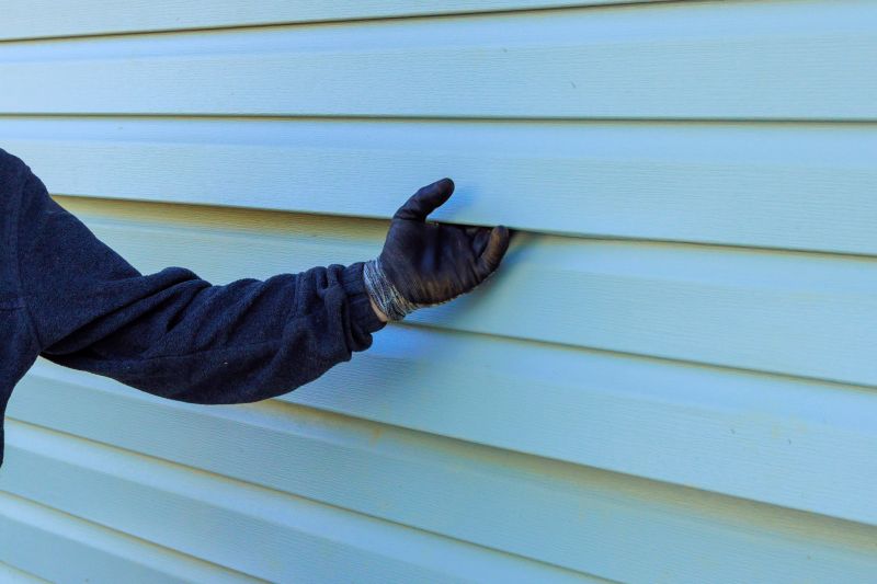 Summer Siding Service